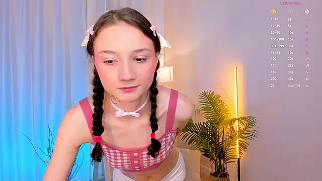 MilliMouse online show from December 2025 11:10:01 PM