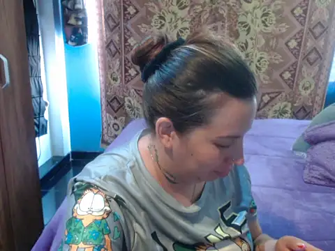 cloequeen15 online show from May 2026 06:13:02 PM