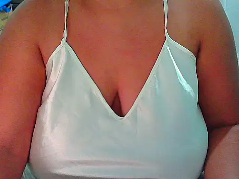 Snapshot of lady_rosie chatting on November 2025 01:32:02 PM lady rosie online show from November 2025 01:32:02 PM