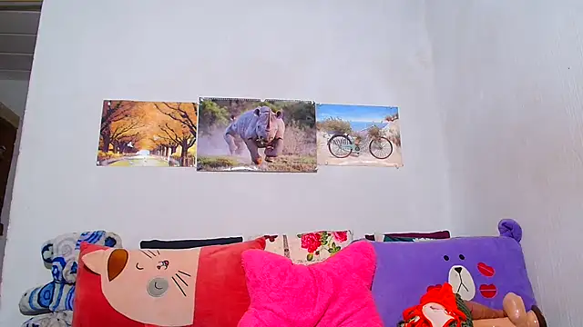 Snapshot of LoloQueen5 chatting on November 2025 02:32:02 PM LoloQueen5 online show from November 2025 02:32:02 PM