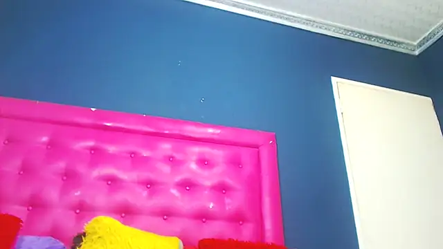 Snapshot of LoloQueen5 chatting on February 2026 11:20:02 AM LoloQueen5 online show from February 2026 11:20:02 AM