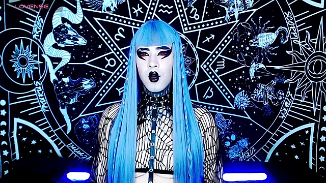 naomi satan online show from September 2025 12:32:01 AM