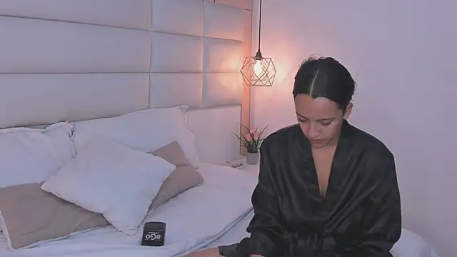 Salome Smitth 1 online show from August 2026 04:34:02 PM