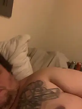 Phill1941 online show from February 2026 01:43:02 AM