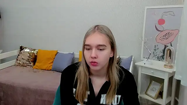 Snapshot of Vel1ka chatting on January 2026 04:37:02 AM Vel1ka online show from January 2026 04:37:02 AM