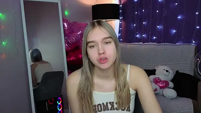 Snapshot of Vel1ka chatting on February 2026 04:53:01 AM Vel1ka online show from February 2026 04:53:01 AM