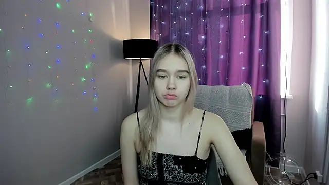 Snapshot of Vel1ka chatting on March 2026 04:40:02 AM Vel1ka online show from March 2026 04:40:02 AM