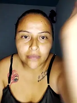 Snapshot of yelezia chatting on December 2025 03:33:01 AM yelezia online show from December 2025 03:33:01 AM