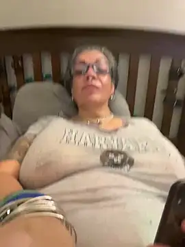 dieseldame1313 online show from February 2025 04:49:01 AM