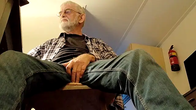 Snapshot of ewaldwillems99 chatting on January 2026 03:14:01 PM ewaldwillems99 online show from January 2026 03:14:01 PM