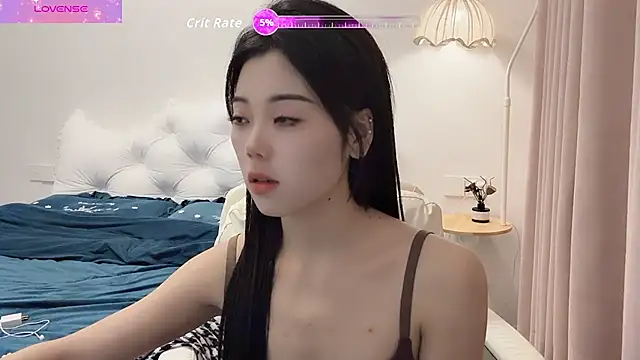 Snapshot of bao-bao- chatting on November 2025 04:07:01 PM bao-bao- online show from November 2025 04:07:01 PM