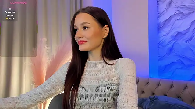 Aria Mila online show from November 2025 03:07:01 AM