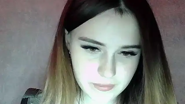 Snapshot of SweetLoraa chatting on November 2025 02:50:01 PM SweetLoraa online show from November 2025 02:50:01 PM