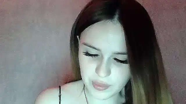 Snapshot of SweetLoraa chatting on November 2025 04:51:01 PM SweetLoraa online show from November 2025 04:51:01 PM