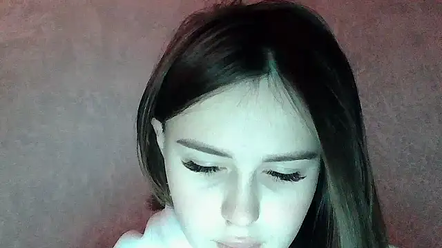 Snapshot of SweetLoraa chatting on February 2026 03:59:01 PM SweetLoraa online show from February 2026 03:59:01 PM