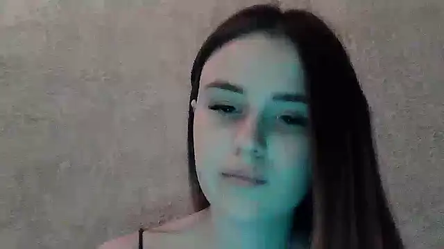 SweetLoraa online show from March 2026 05:20:02 PM