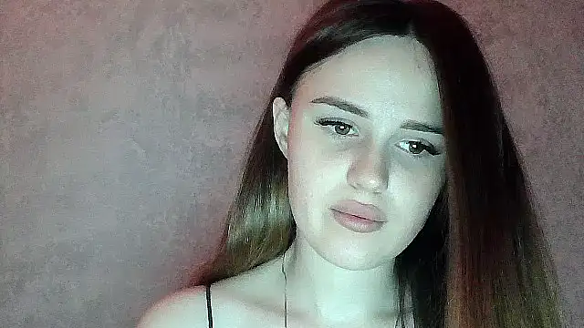 Snapshot of SweetLoraa chatting on May 2026 06:15:02 PM SweetLoraa online show from May 2026 06:15:02 PM