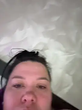 SunnyLeila2101 online show from May 2026 08:27:02 PM