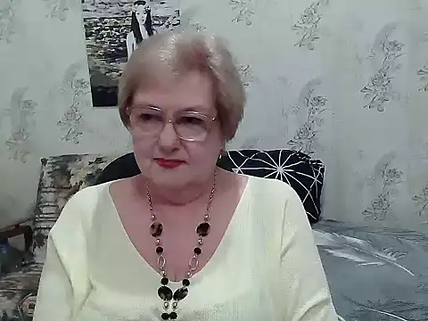 Snapshot of Renata62011 chatting on April 2026 11:03:02 AM Renata62011 online show from April 2026 11:03:02 AM