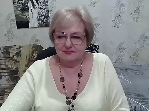 Snapshot of Renata62011 chatting on April 2026 07:04:02 PM Renata62011 online show from April 2026 07:04:02 PM
