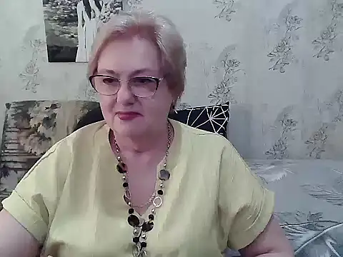 Snapshot of Renata62011 chatting on May 2026 12:22:02 PM Renata62011 online show from May 2026 12:22:02 PM