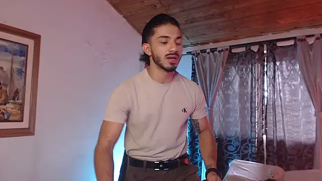 ArturoCardona  online show from May 2026 03:52:02 PM