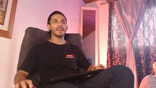 ArturoCardona  online show from May 2026 02:36:02 PM