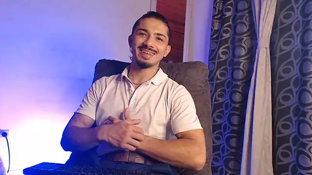 ArturoCardona  online show from July 2026 11:16:02 AM
