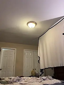 KeYBuMp323 online show from September 2025 02:30:02 PM