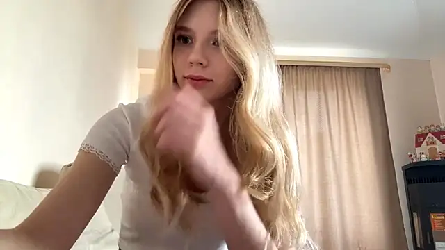 FruityXo online show from October 2025 10:57:01 AM