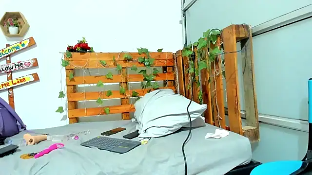 Snapshot of cris_dulce chatting on January 2026 12:04:02 AM cris dulce online show from January 2026 12:04:02 AM