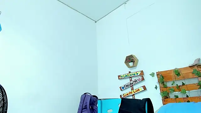 Snapshot of cris_dulce chatting on February 2026 12:00:01 AM cris dulce online show from February 2026 12:00:01 AM