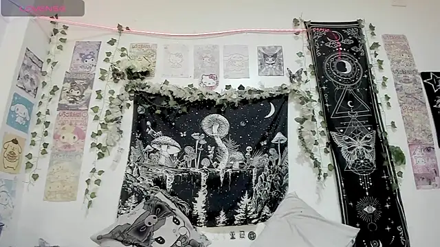 GothKitten666 online show from March 2026 06:13:02 AM