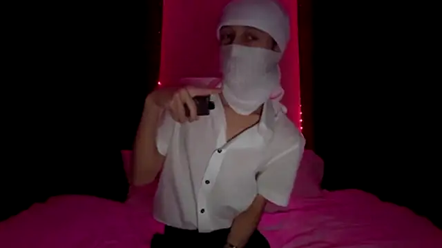 holydirt luxeno1 online show from December 2025 02:12:02 PM