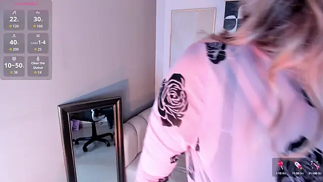 Snapshot of marie_bass chatting on October 2025 12:36:02 PM marie bass online show from October 2025 12:36:02 PM