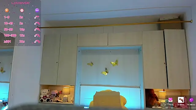 LilyWhitney online show from May 2026 04:06:02 AM