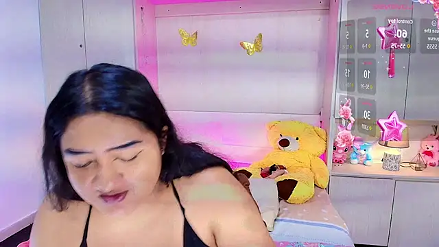 LilyWhitney online show from July 2026 04:29:01 AM