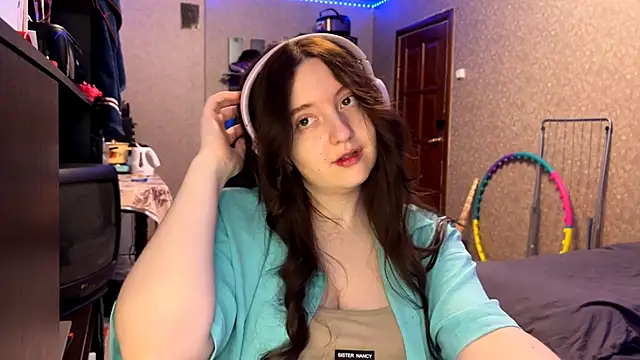 LauretteRagar online show from November 2025 09:25:01 PM