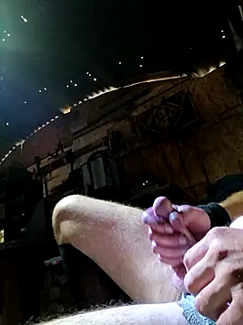 Snapshot of Canuseemeray chatting on December 2025 04:47:01 PM Canuseemeray online show from December 2025 04:47:01 PM