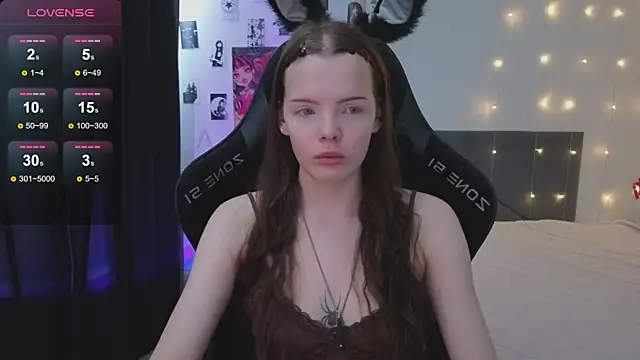 Luna Navy online show from February 2026 06:53:01 AM