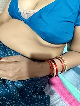 POOJACOUPLE online show from October 2025 05:18:02 AM