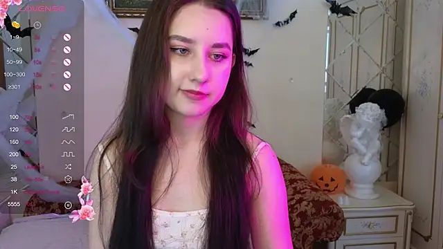 Snapshot of Eva_Maller chatting on November 2025 04:33:02 AM Eva Maller online show from November 2025 04:33:02 AM