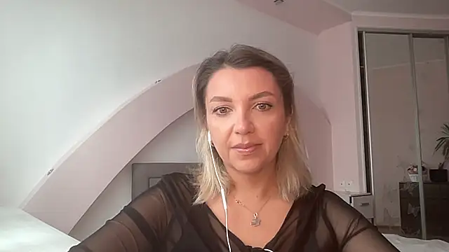 Snapshot of Beautysoul_ chatting on September 2025 10:05:01 AM Beautysoul online show from September 2025 10:05:01 AM