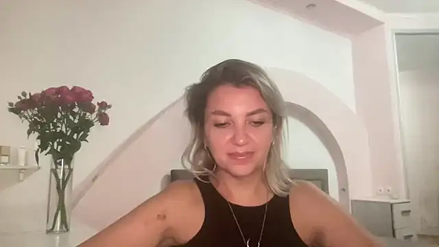 Snapshot of Beautysoul_ chatting on September 2025 04:43:02 PM Beautysoul online show from September 2025 04:43:02 PM