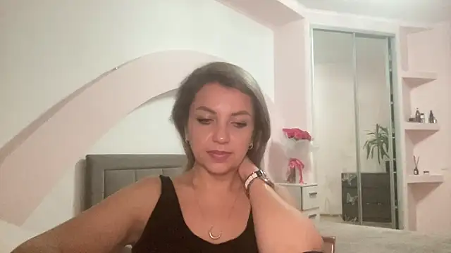 Snapshot of Beautysoul_ chatting on October 2025 04:48:02 PM Beautysoul online show from October 2025 04:48:02 PM