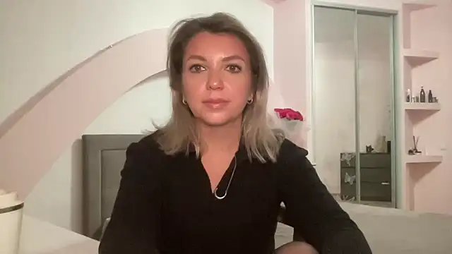 Snapshot of Beautysoul_ chatting on October 2025 03:21:02 PM Beautysoul online show from October 2025 03:21:02 PM