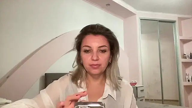 Snapshot of Beautysoul_ chatting on October 2025 06:24:01 PM Beautysoul online show from October 2025 06:24:01 PM