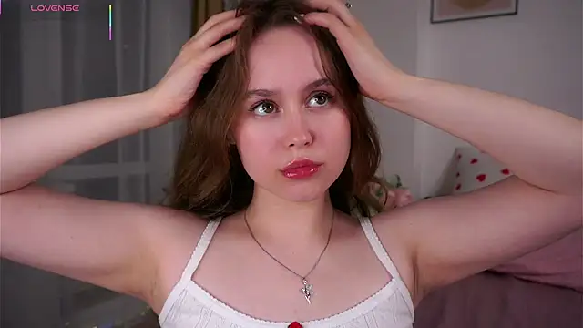 SusannaScholler online show from May 2026 10:40:02 PM