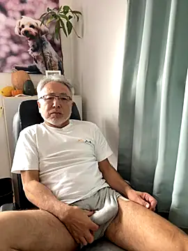 Snapshot of gholly2007 chatting on November 2025 02:32:01 AM gholly2007 online show from November 2025 02:32:01 AM