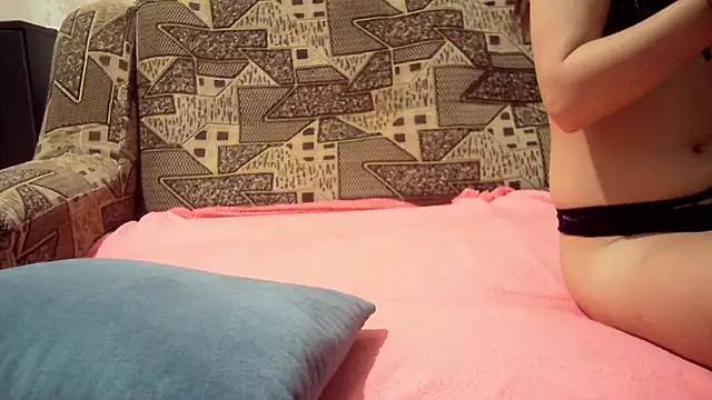 kiss lovely  online show from February 2026 06:48:01 PM